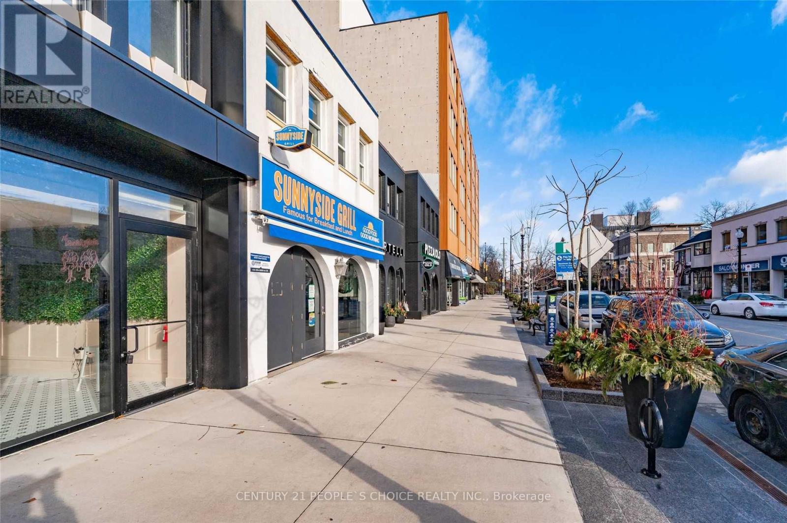 337 Lakeshore Road E, Oakville (Oo Old Oakville), Ontario  L6J 1J4 - Photo 4 - W13869580