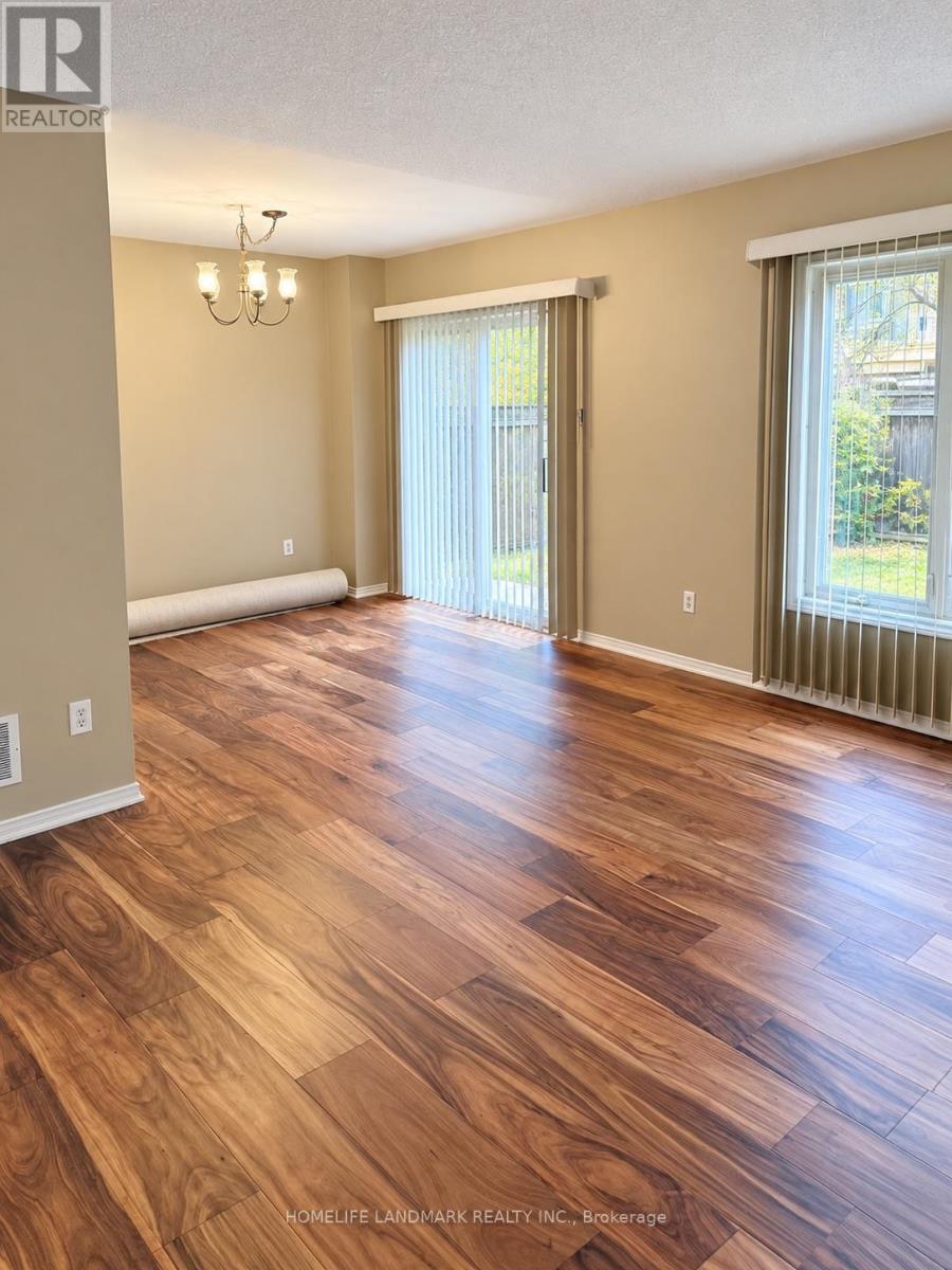 60 - 35 Ceremonial Drive, Mississauga (Hurontario), Ontario  L5R 3G6 - Photo 2 - W13869608