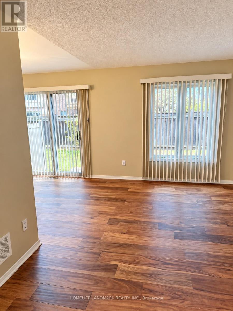 60 - 35 Ceremonial Drive, Mississauga (Hurontario), Ontario  L5R 3G6 - Photo 3 - W13869608