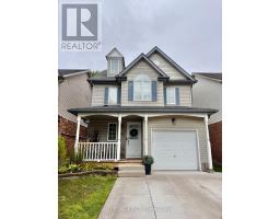 32 MARCY CRESCENT, Cambridge, Ontario
