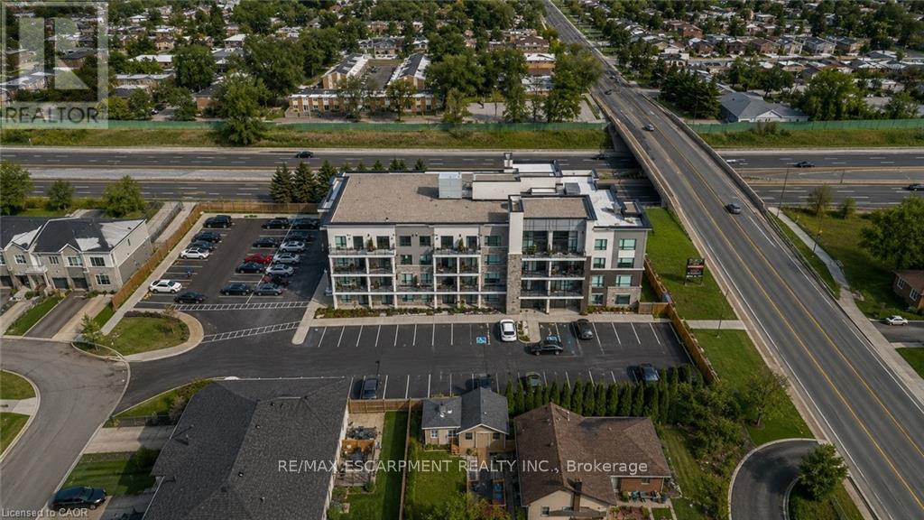 107 - 120 Springvalley Centre, Hamilton (Gourley), Ontario  L9C 0E4 - Photo 2 - X13869542