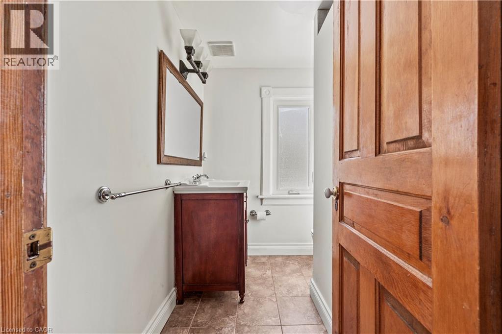 33 Rich Avenue Unit# Upper, Cambridge, Ontario  N1R 2A4 - Photo 10 - 40869578