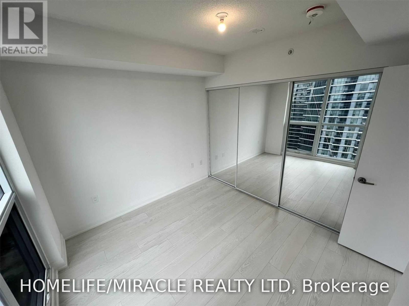 1702 - 30 Gibbs Road, Toronto (Islington-City Centre West), Ontario  M9B 6L6 - Photo 8 - W13869560