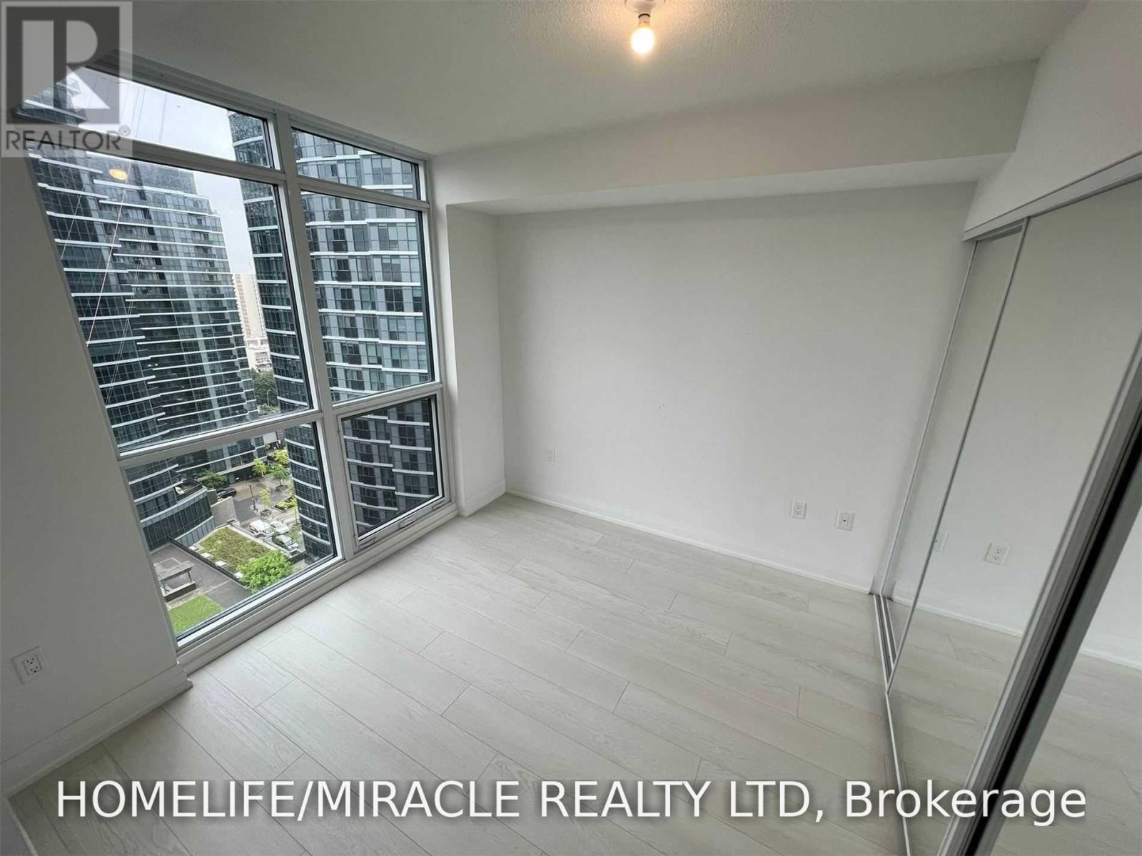 1702 - 30 Gibbs Road, Toronto (Islington-City Centre West), Ontario  M9B 6L6 - Photo 9 - W13869560