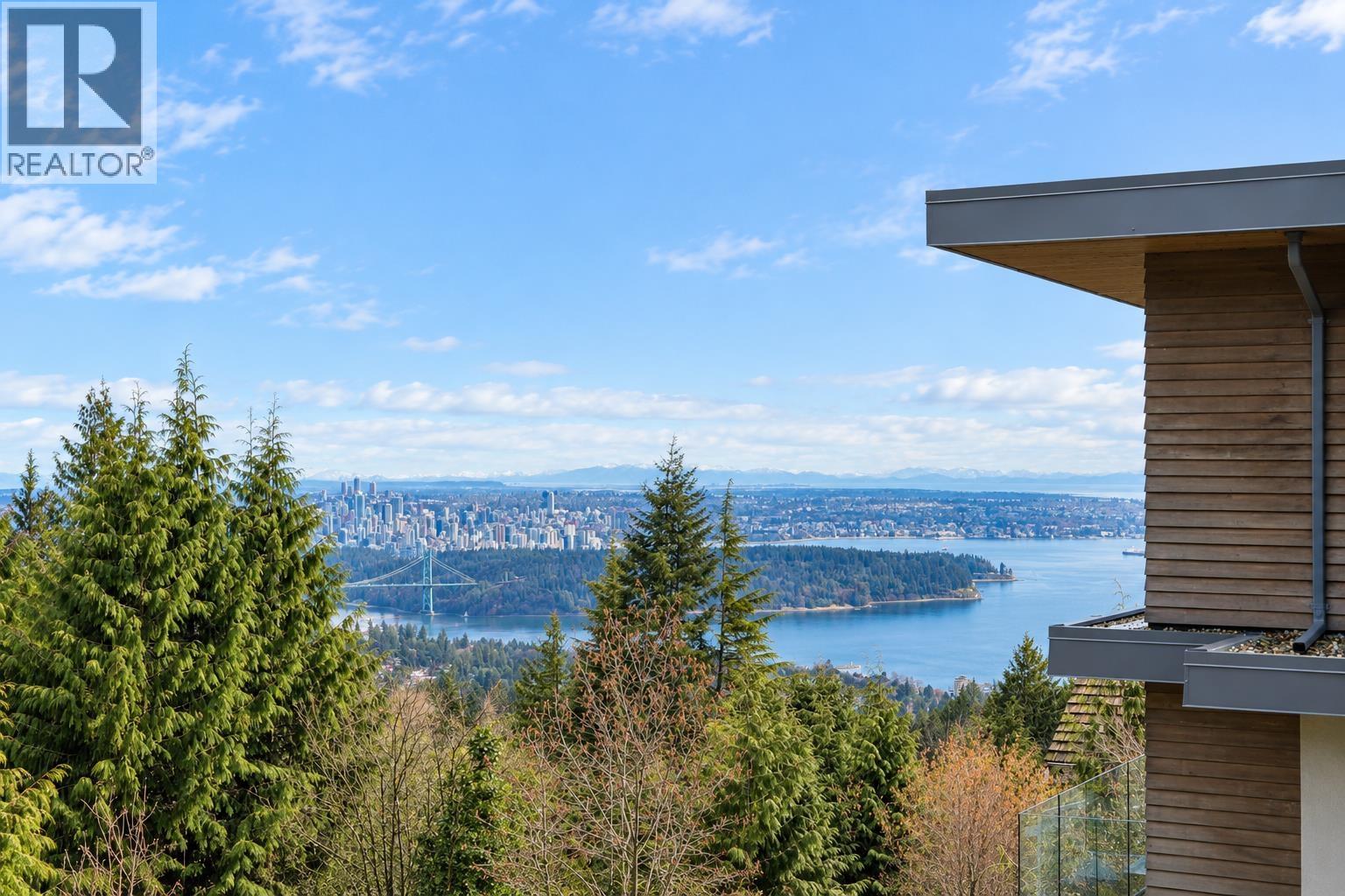 1448 SANDHURST PLACE, West Vancouver, British Columbia