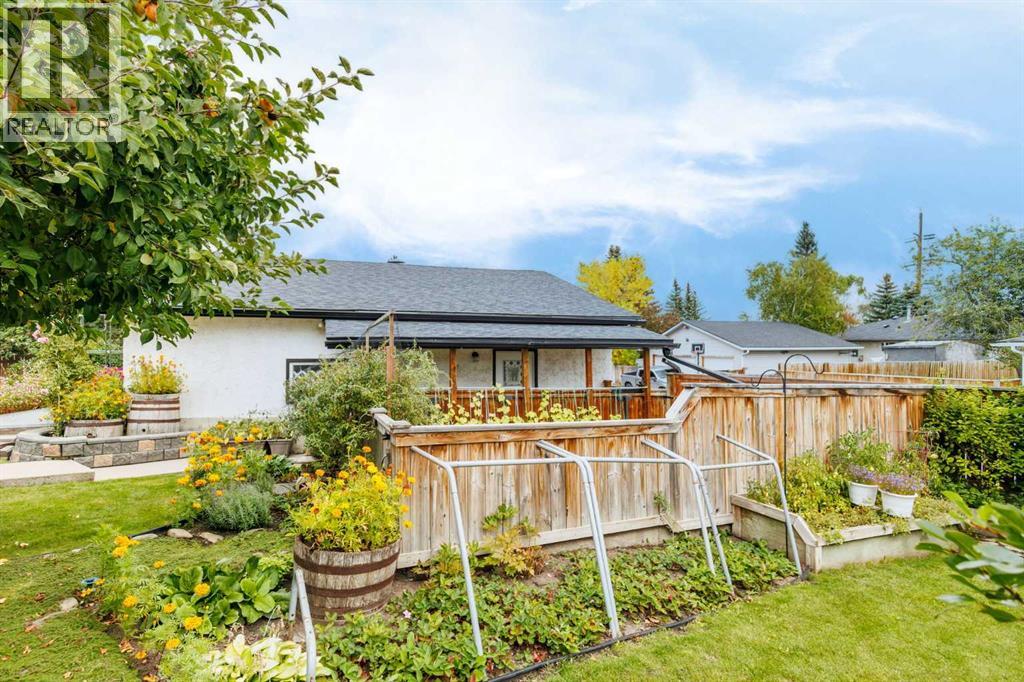 224 Pinetree Bay NE, Calgary, Alberta  T1Y 1M1 - Photo 34 - A2345327