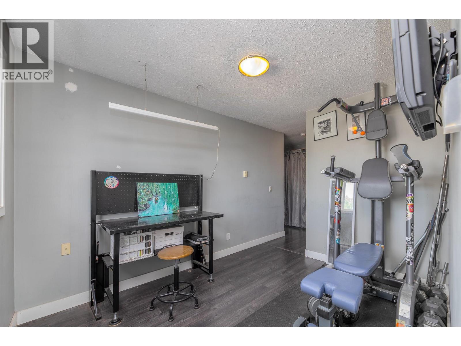 625 Rowcliffe Avenue Unit# 305