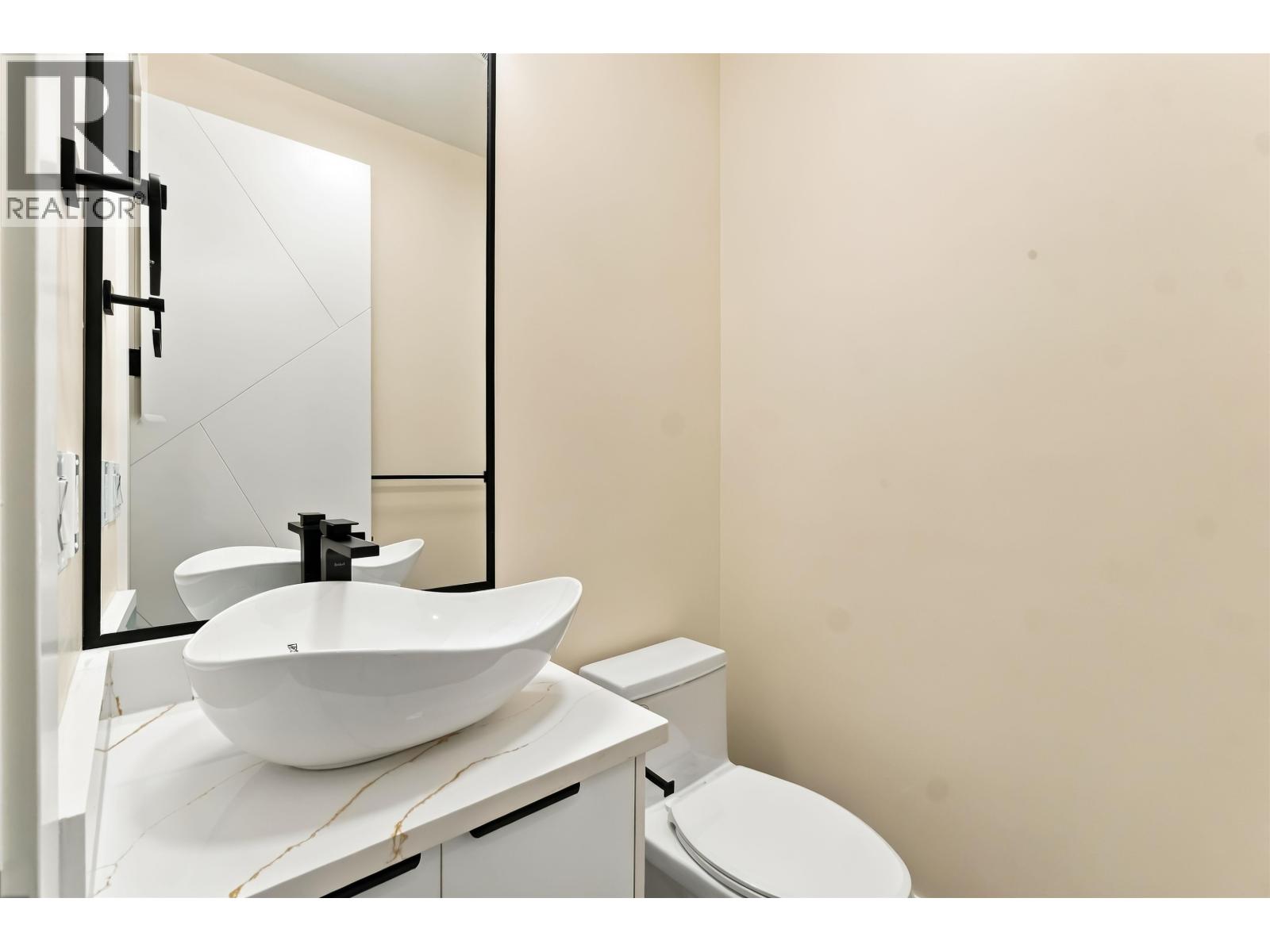 104 1026 Stewart Avenue, Coquitlam, British Columbia  V3K 2N6 - Photo 13 - R3173025