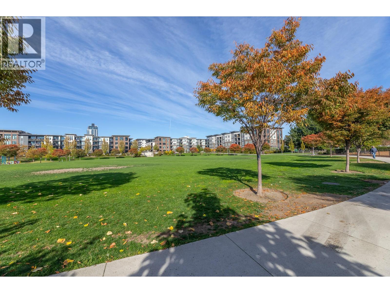 625 Rowcliffe Avenue Unit# 305