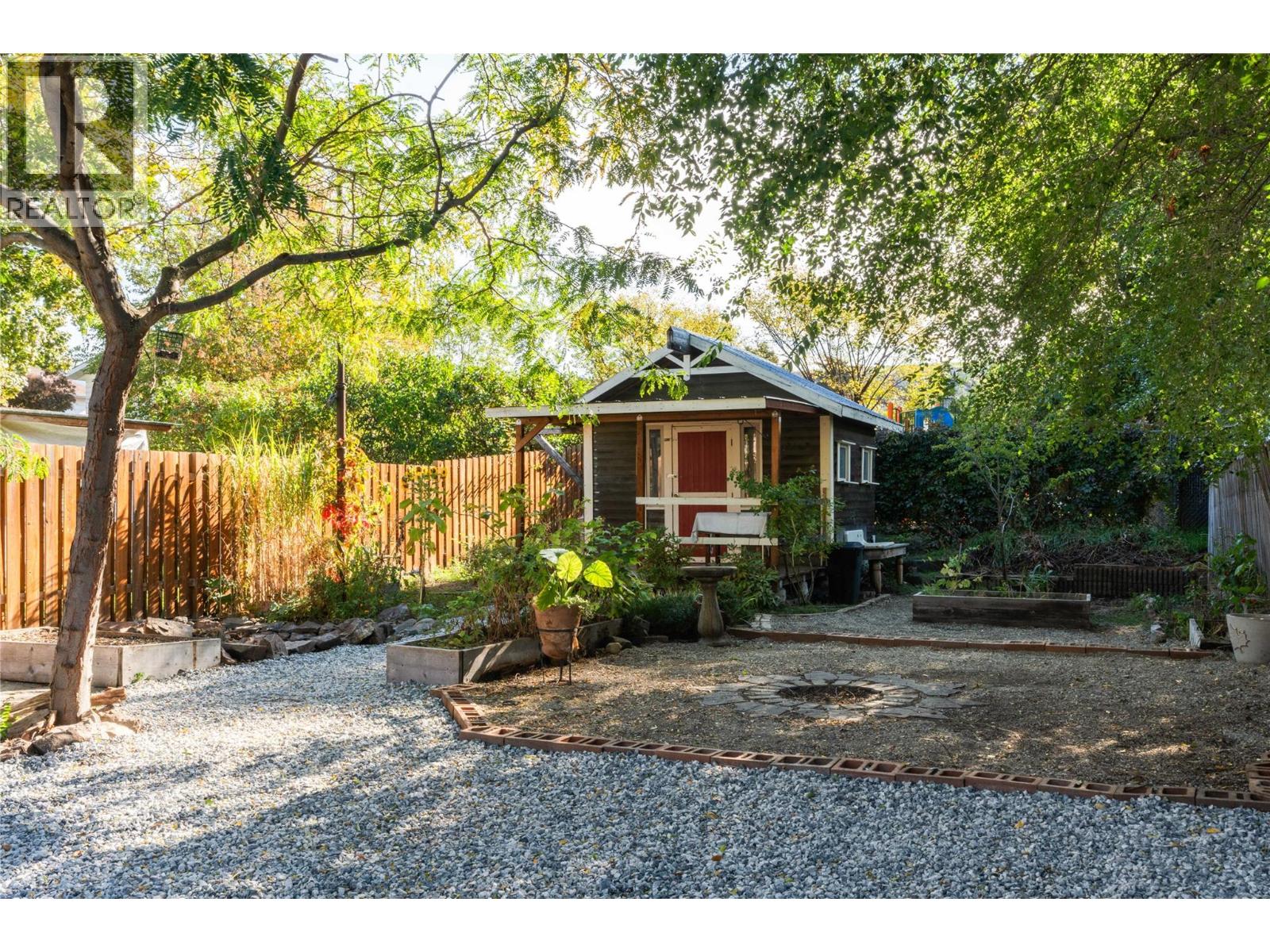1603b 45th Street, Vernon, British Columbia  V1T 7P9 - Photo 11 - 10402352