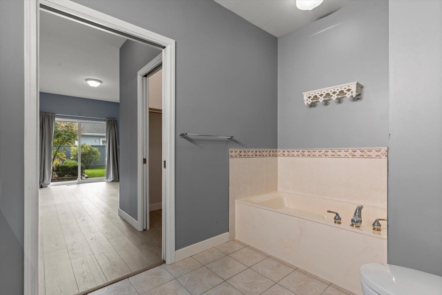 34 730 MCCOMBS DRIVE|Harrison Hot Springs
