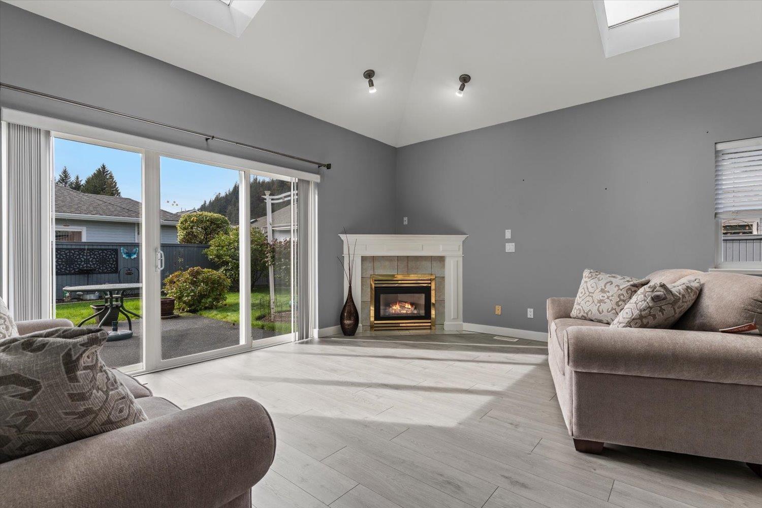 34 730 MCCOMBS DRIVE|Harrison Hot Springs