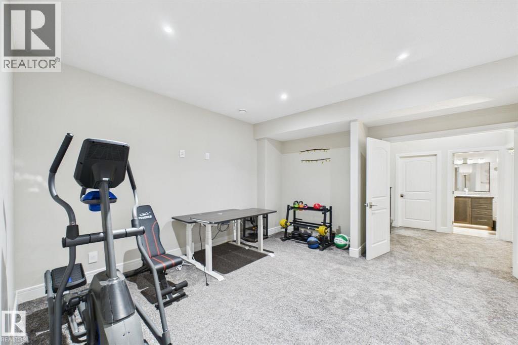 48 Lundberg Crescent
