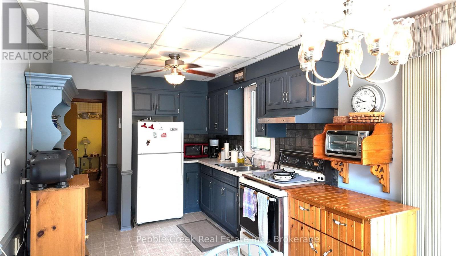 412 Ash Street, Huron-Kinloss, Ontario N2Z 2X3 - Photo 9 - X13564390