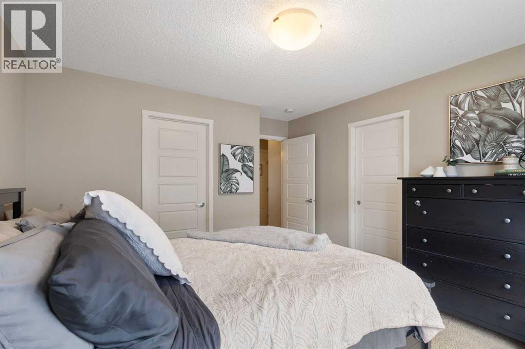 206 Nolanlake Villas NW