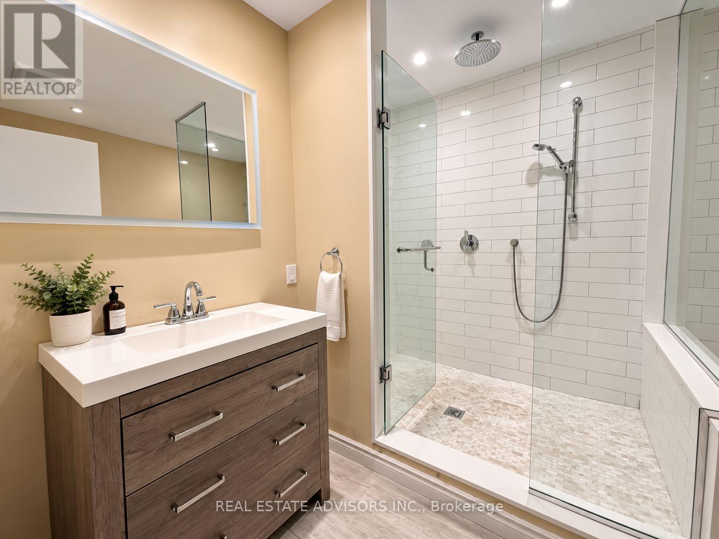 838 - 250 Manitoba Street, Toronto, Ontario  M8Y 4G8 - Photo 15 - W13869664