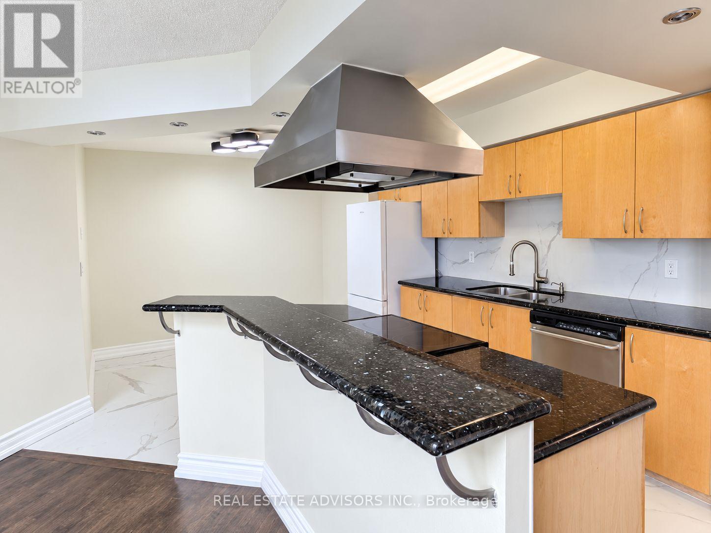 838 - 250 Manitoba Street, Toronto, Ontario  M8Y 4G8 - Photo 6 - W13869664