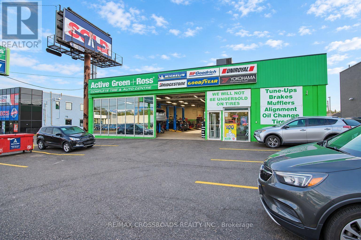 955 Upper James Street, Hamilton (Greeningdon), Ontario  L9C 3A6 - Photo 2 - X13869676