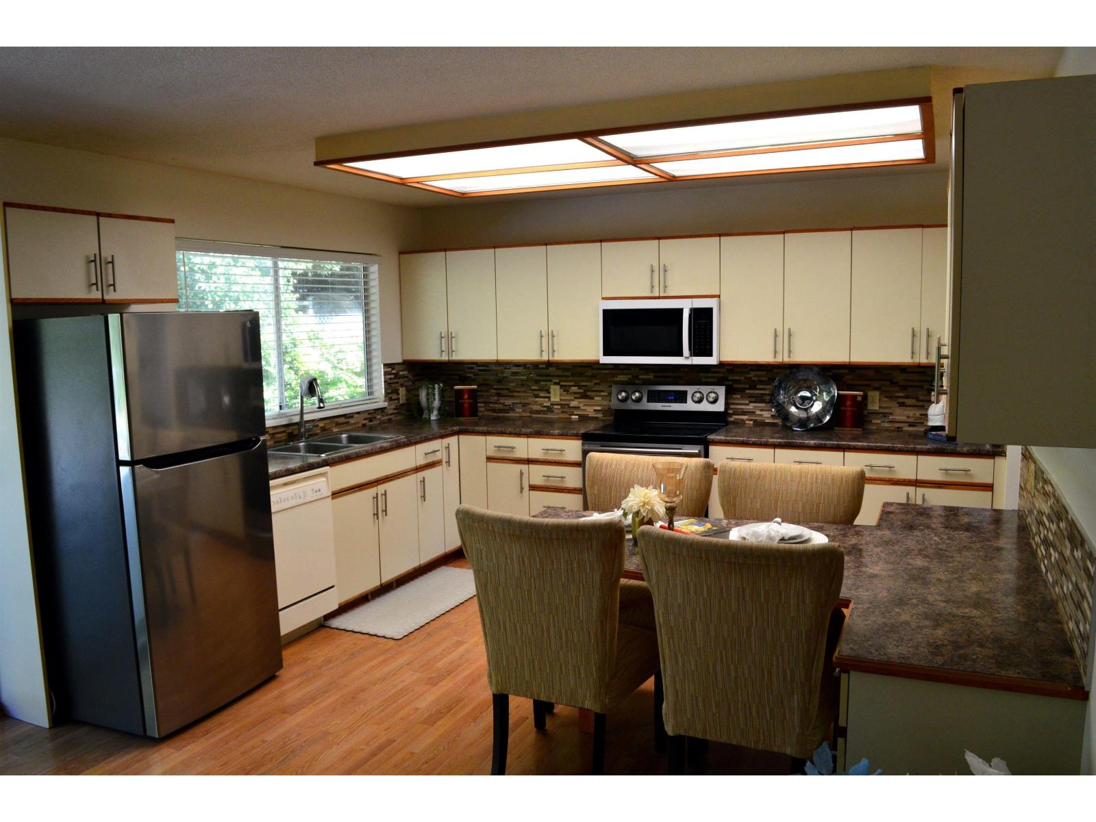 10430 Fraserglen Drive, Surrey, British Columbia  V4N 1T5 - Photo 9 - R3173028