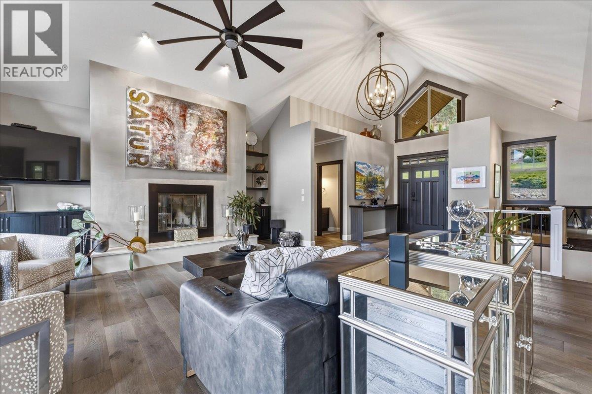 2328 Arthur Court