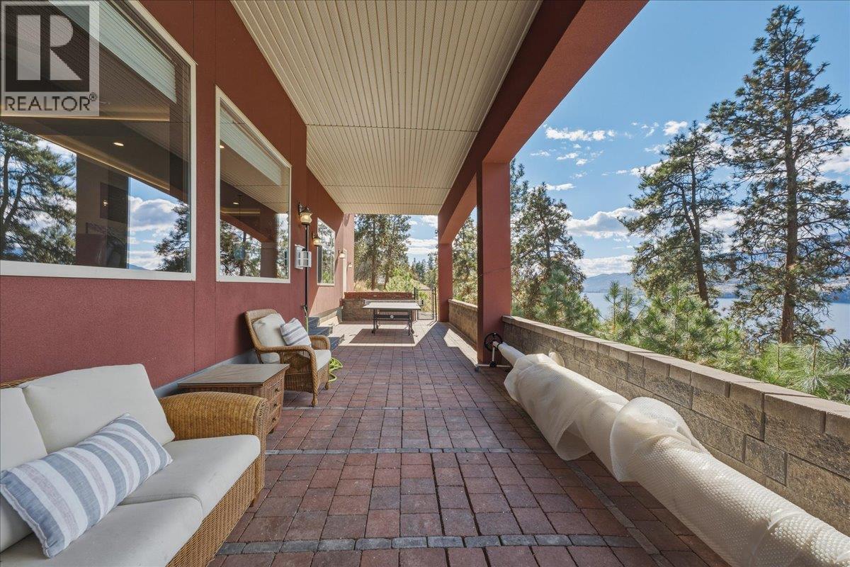 2328 Arthur Court