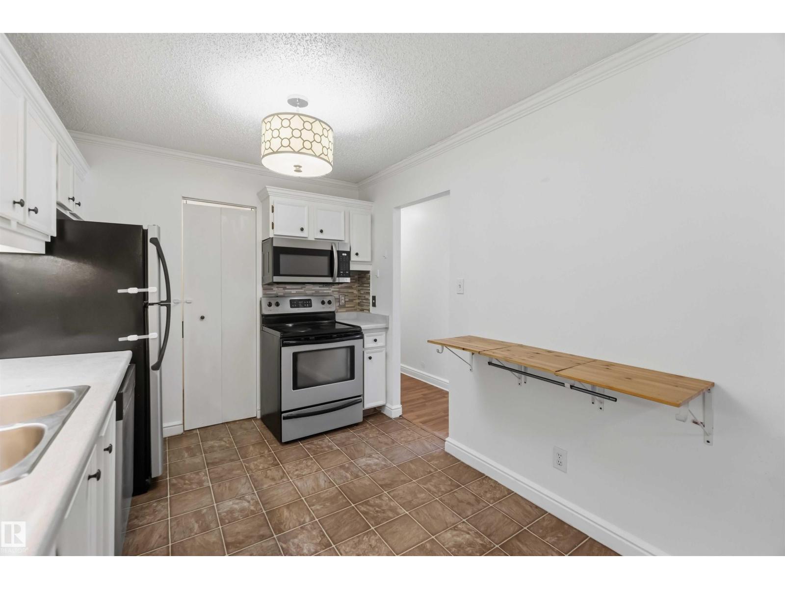 #2 2703 79 ST NW NW