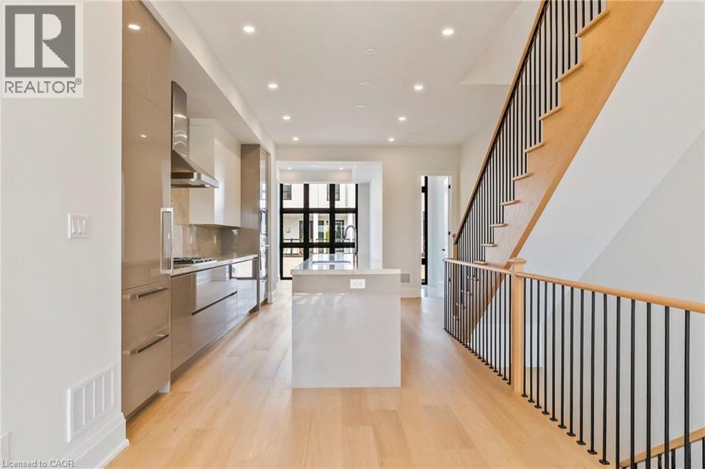 138 East Street Unit# 4, Oakville, Ontario  L6L 0H9 - Photo 2 - 40869589