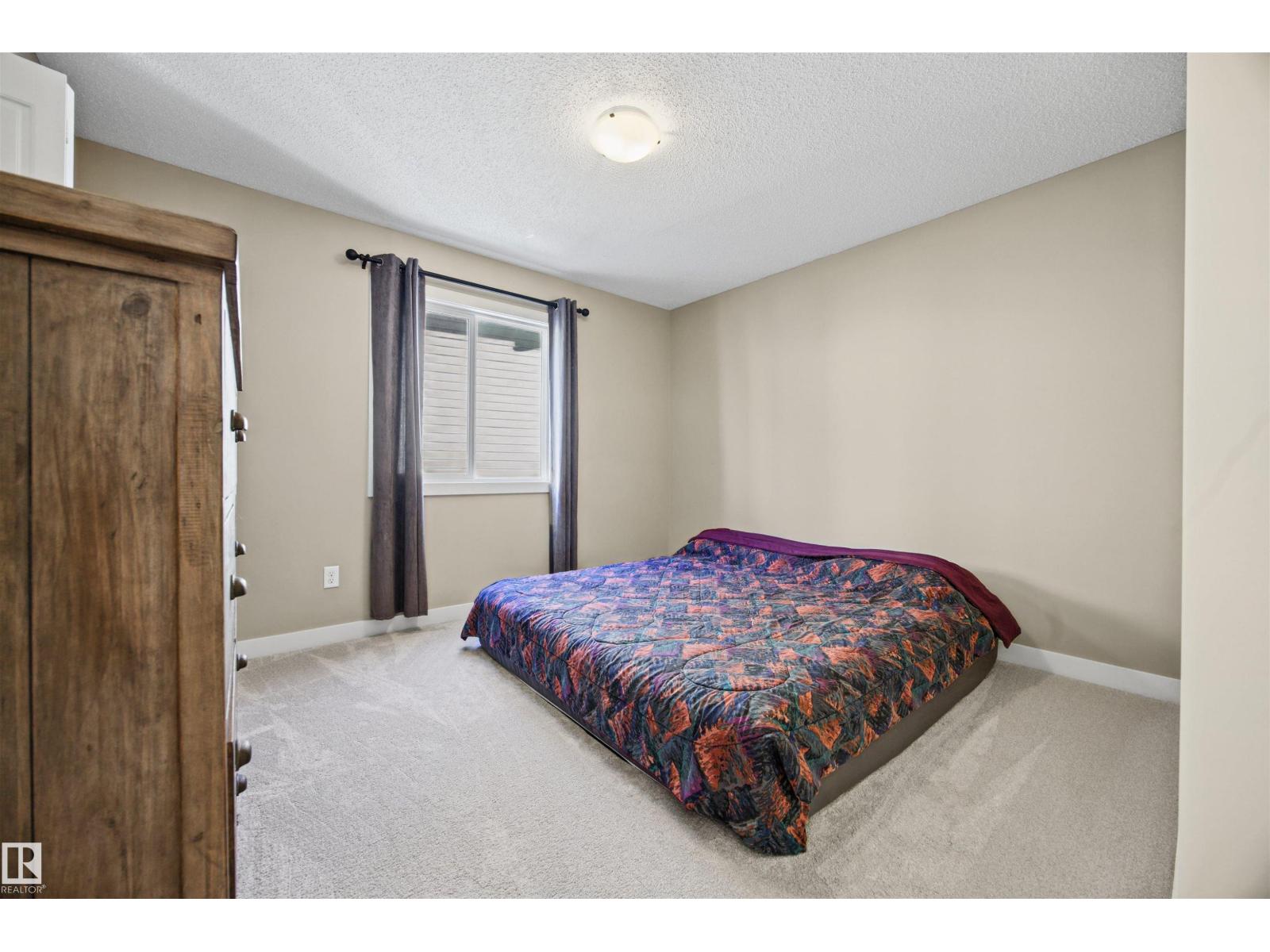 4 MEADOWBROOK WY