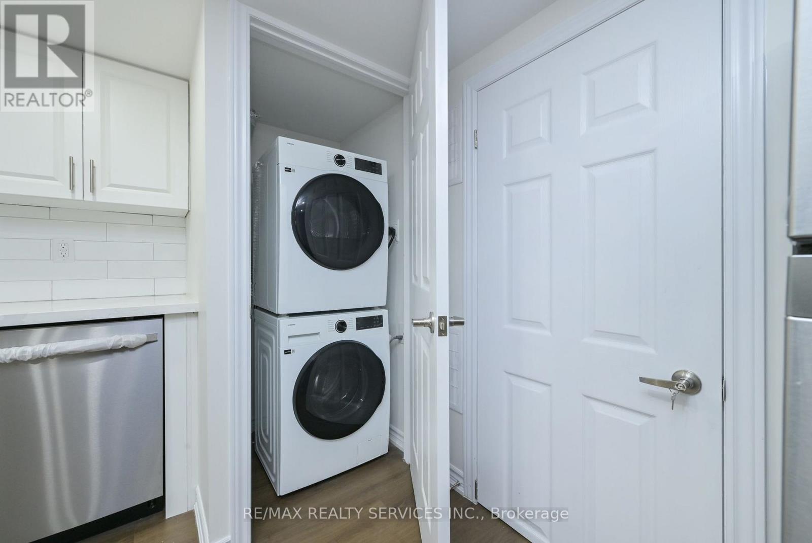 31 Brisco Street, Brampton (Brampton North), Ontario  L6V 1X1 - Photo 10 - W13869702