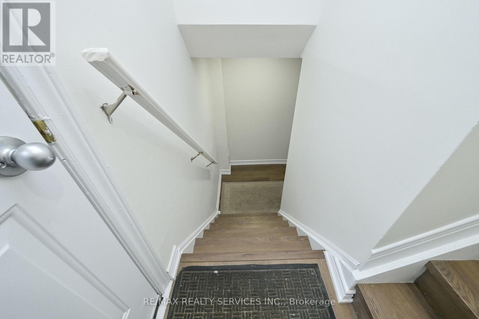31 Brisco Street, Brampton (Brampton North), Ontario  L6V 1X1 - Photo 4 - W13869702