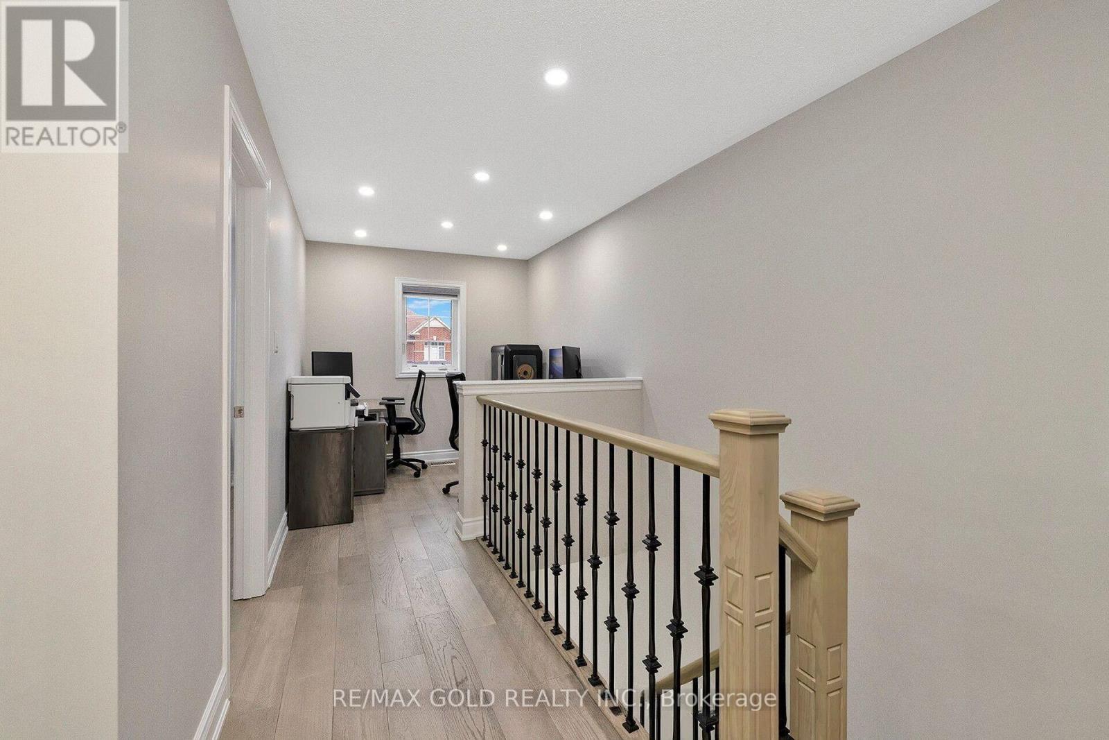47 Antibes Drive, Brampton (Credit Valley), Ontario  L6X 5H6 - Photo 4 - W13869726