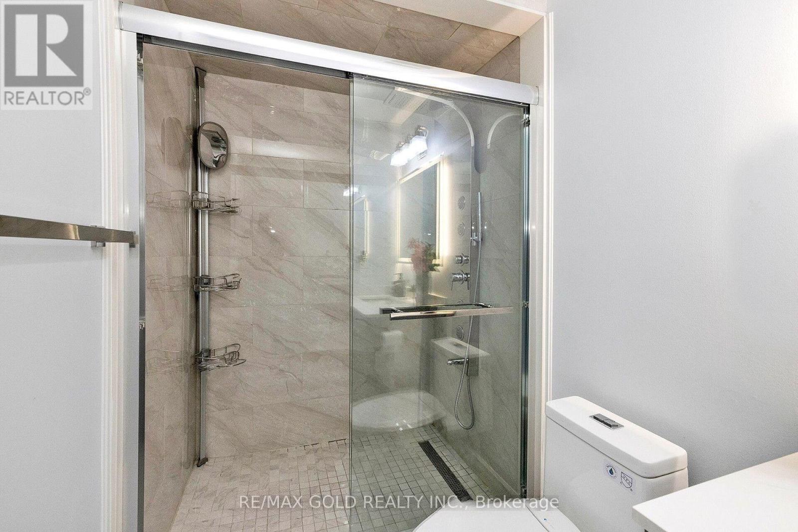 47 Antibes Drive, Brampton (Credit Valley), Ontario  L6X 5H6 - Photo 8 - W13869726
