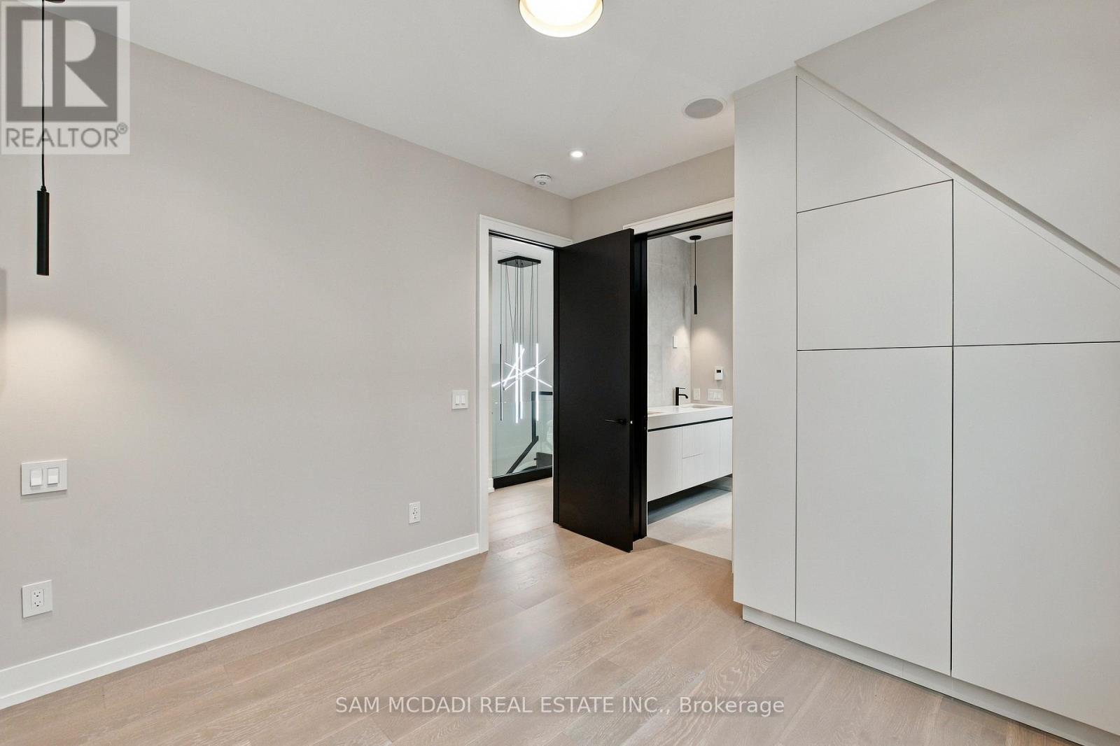 957 Halliday Avenue, Mississauga (Lakeview), Ontario  L5E 1P4 - Photo 25 - W13869746
