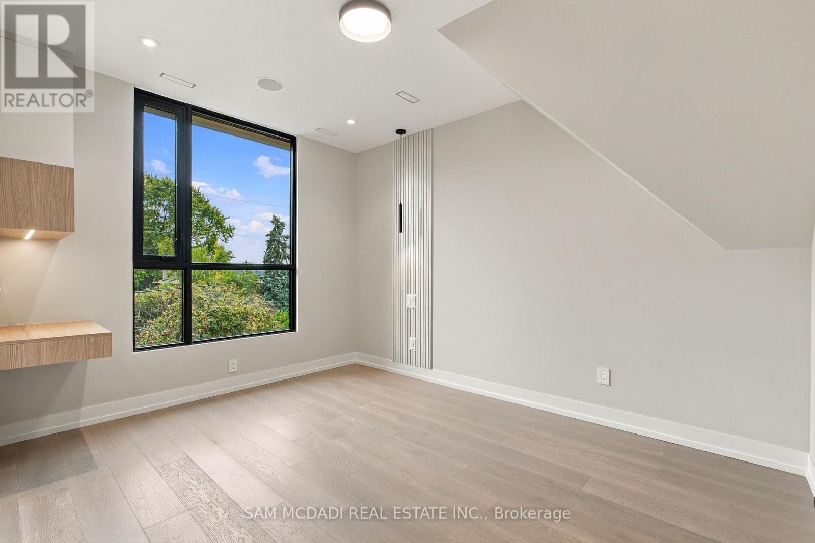 957 Halliday Avenue, Mississauga (Lakeview), Ontario  L5E 1P4 - Photo 28 - W13869746