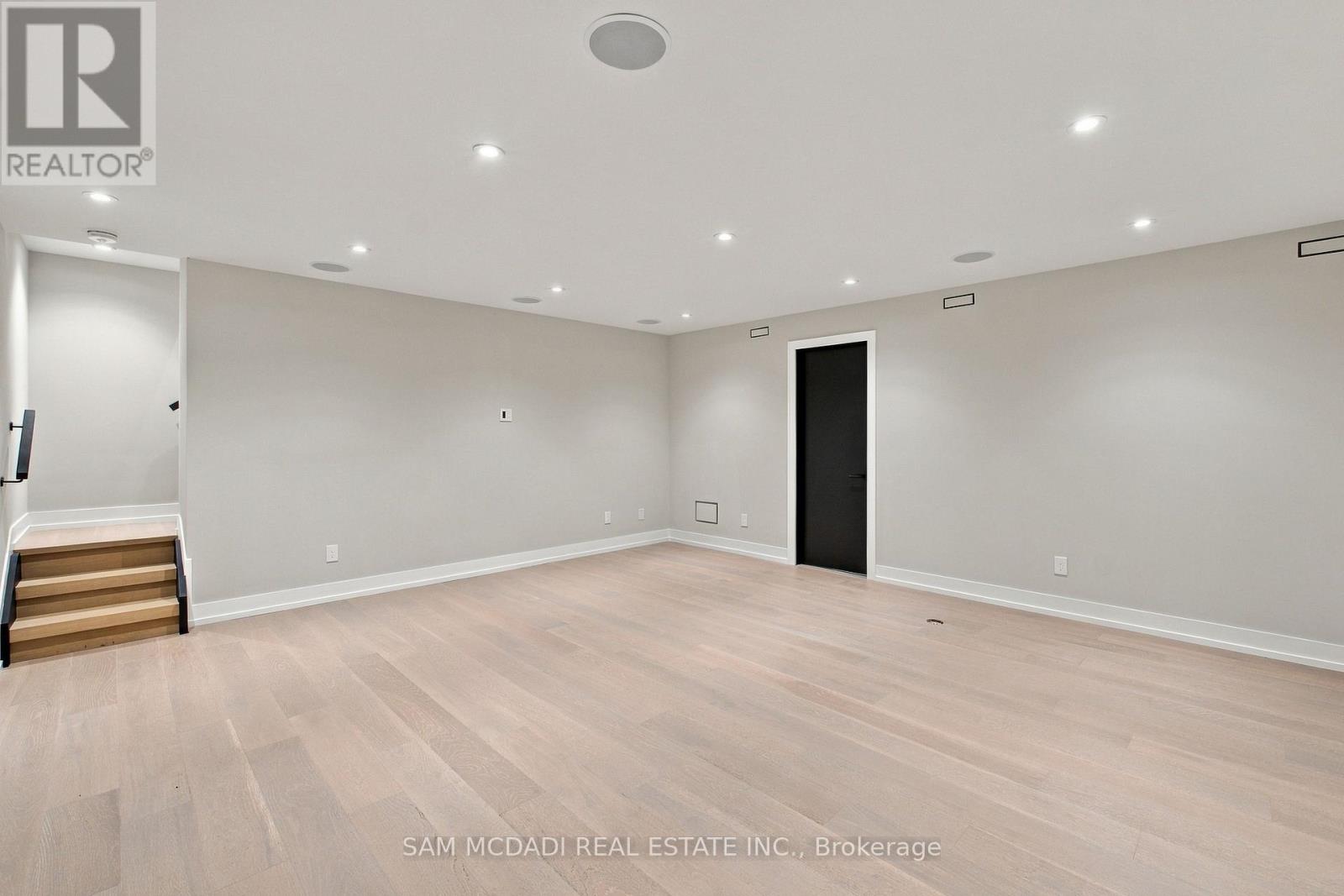 957 Halliday Avenue, Mississauga (Lakeview), Ontario  L5E 1P4 - Photo 38 - W13869746
