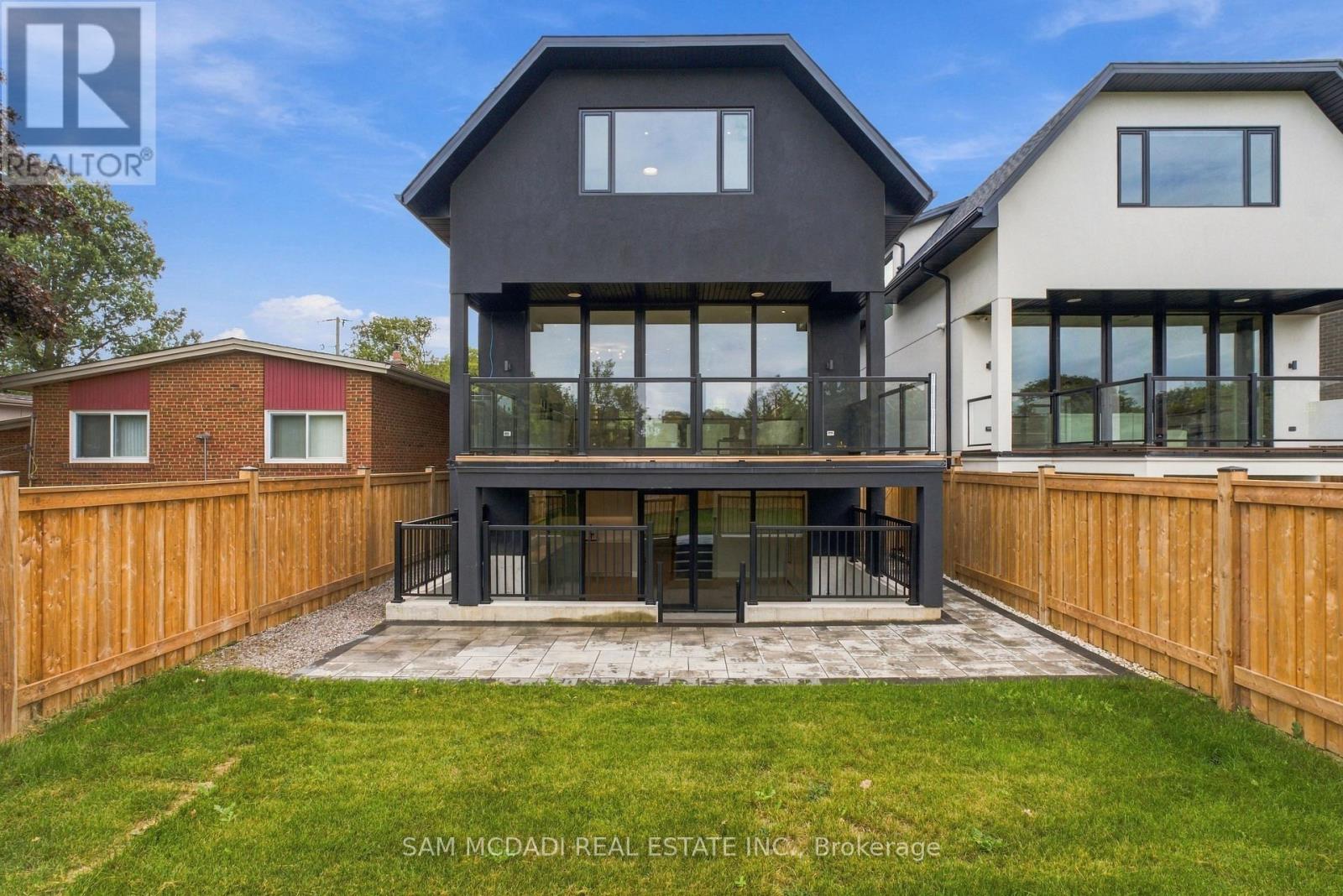 957 Halliday Avenue, Mississauga (Lakeview), Ontario  L5E 1P4 - Photo 43 - W13869746