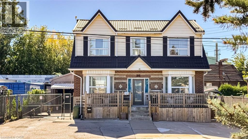 548 BEACH Road, Hamilton, Ontario
