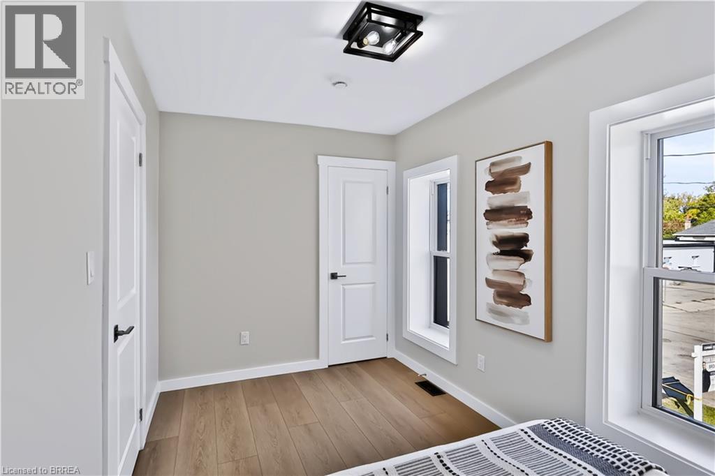 9 Walter Street, Brantford, Ontario  N3S 1N4 - Photo 24 - 40853837