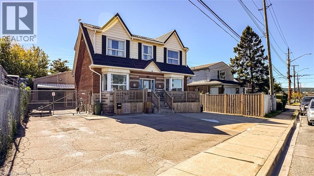 548 Beach Road, Hamilton, Ontario  L8H 3K9 - Photo 2 - 40869592