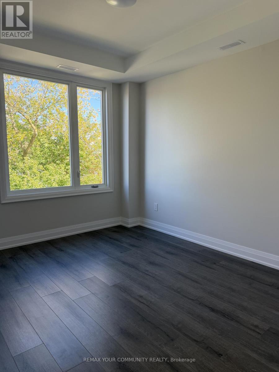 25 Oxford Street, Richmond Hill, Ontario  L4C 4L6 - Photo 11 - N13869330