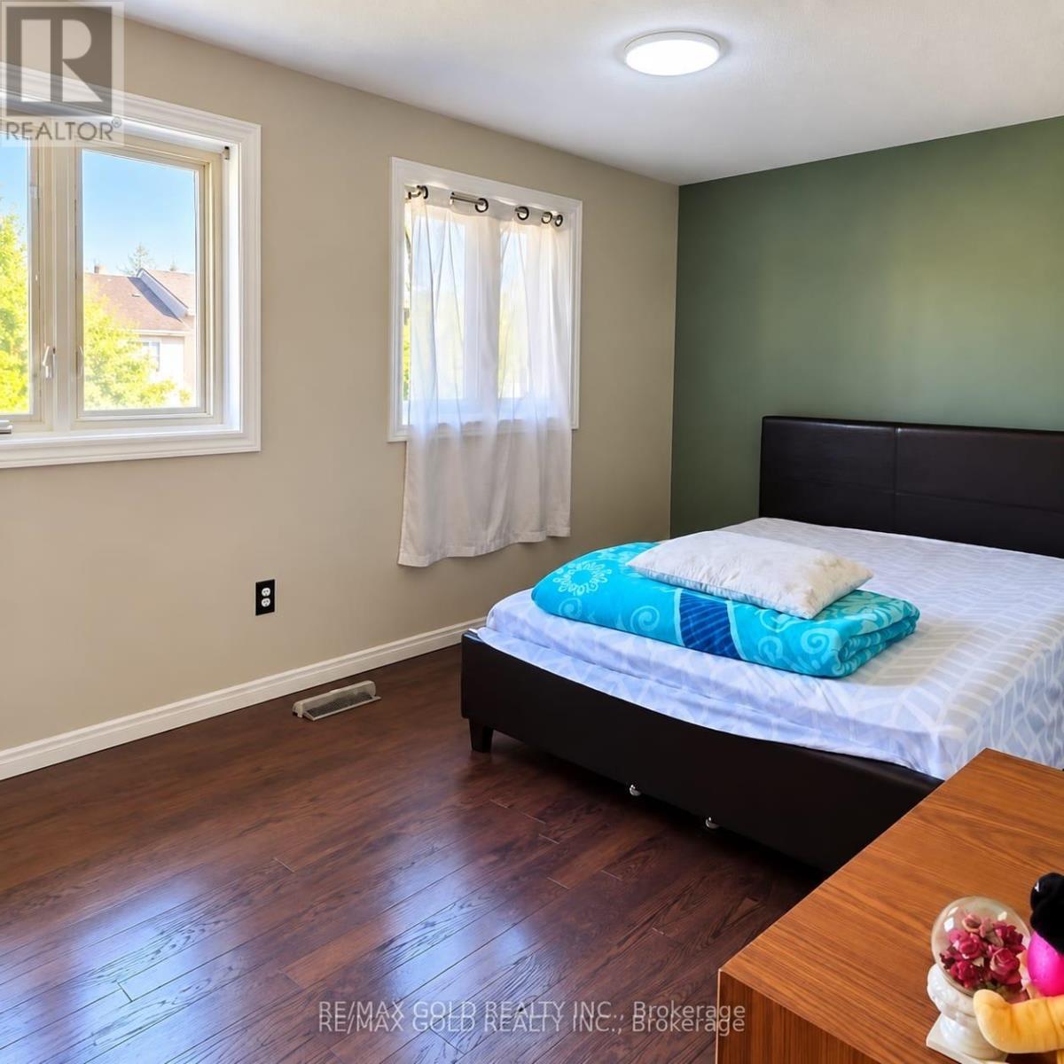 32 Steven Court, Brampton, Ontario  L6Z 3A7 - Photo 14 - W13863554