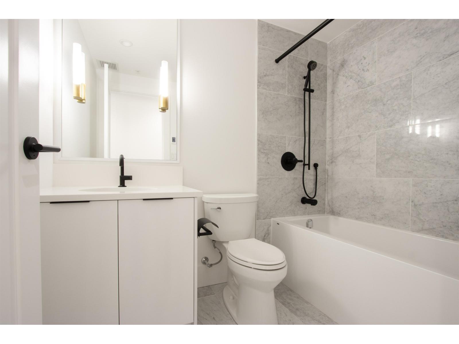703 14825 THRIFT AVENUE
