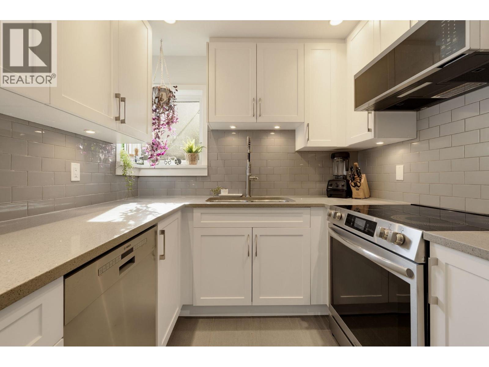 214 2336 Wall Street, Vancouver, British Columbia  V5L 1B7 - Photo 10 - R3173126