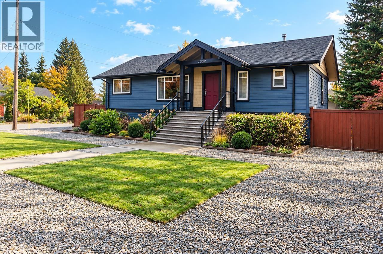 1032 GLENAYRE DRIVE