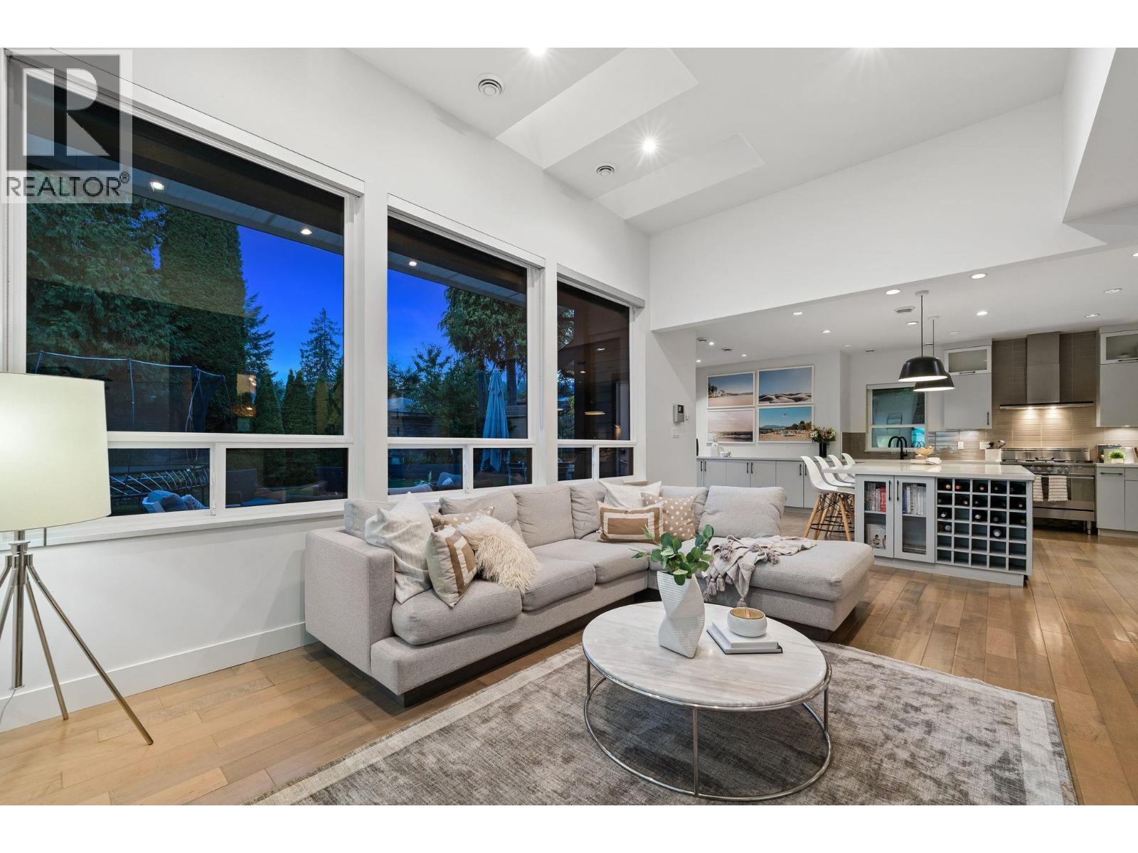 2775 LYNDENE ROAD