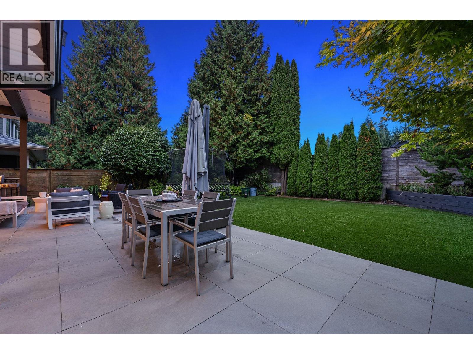 2775 LYNDENE ROAD