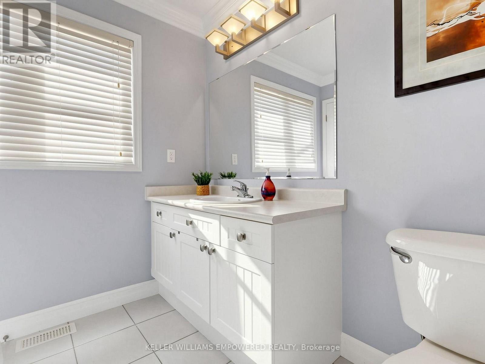 203 Chilcott Crescent, Newmarket (Woodland Hill), Ontario  L3X 3G6 - Photo 30 - N13869770