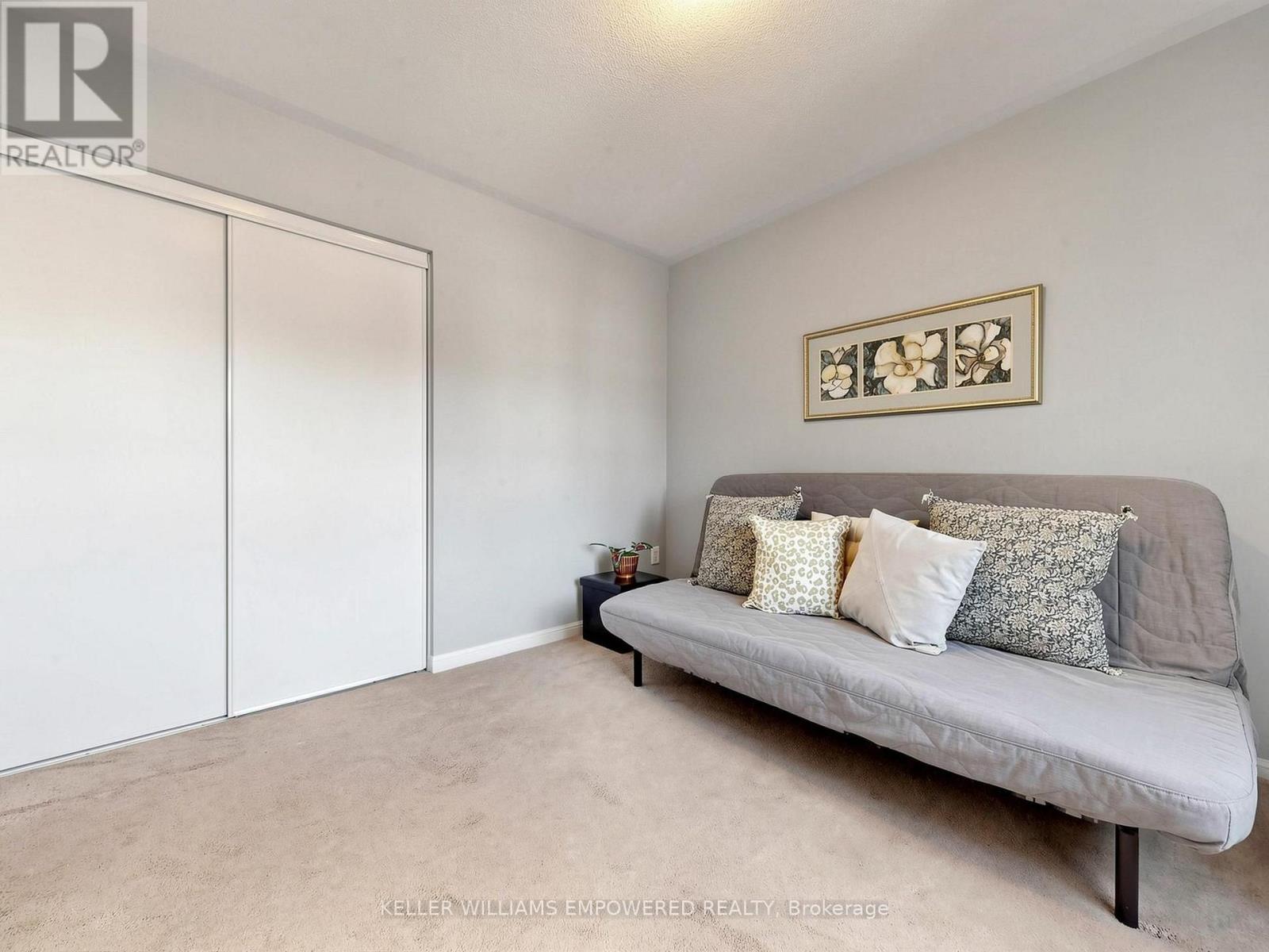 203 Chilcott Crescent, Newmarket (Woodland Hill), Ontario  L3X 3G6 - Photo 34 - N13869770