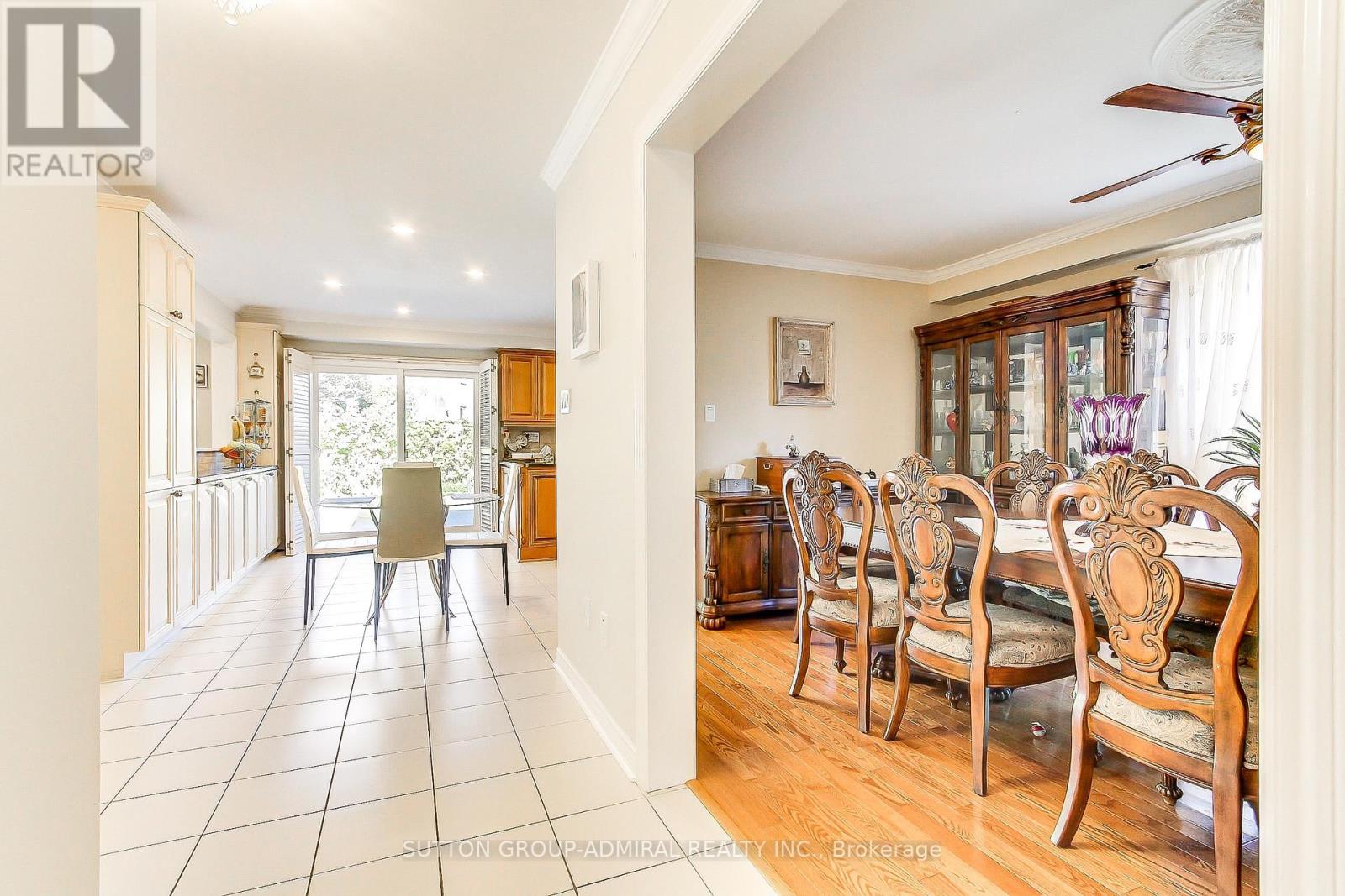 322 Harry Beer Court, Newmarket (Gorham-College Manor), Ontario  L3Y 8M2 - Photo 8 - N13869774