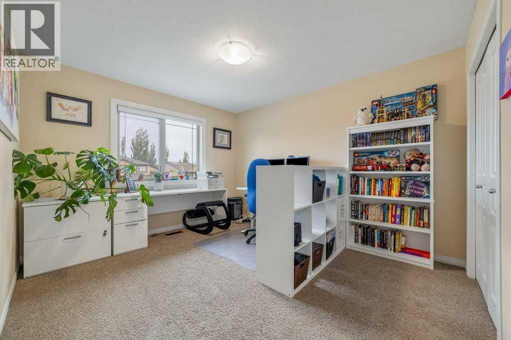 56 Canyoncrest Point W